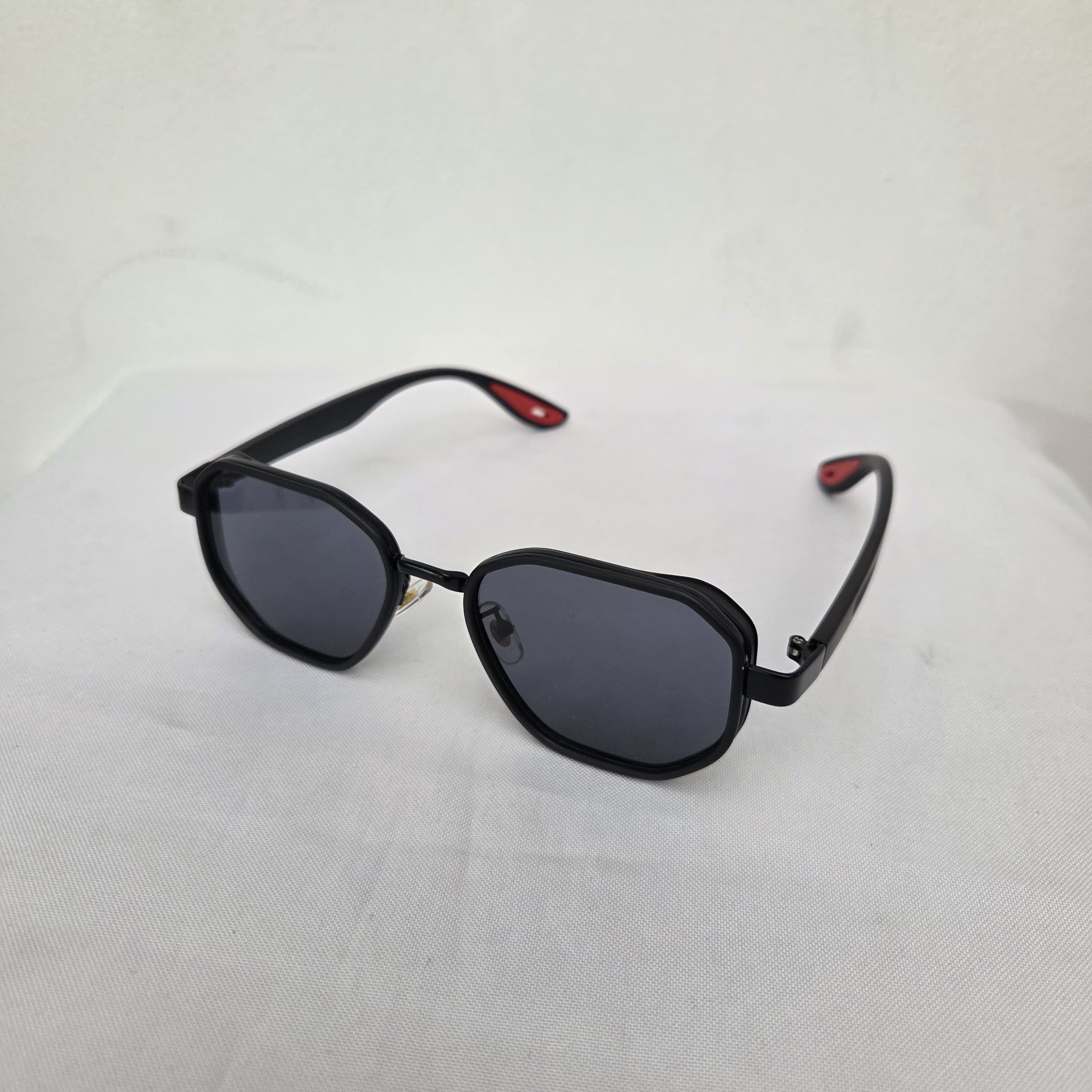 Gaspar Black